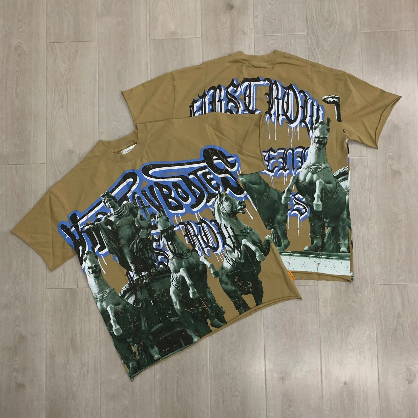 Diamond Cropped Graphic Tee